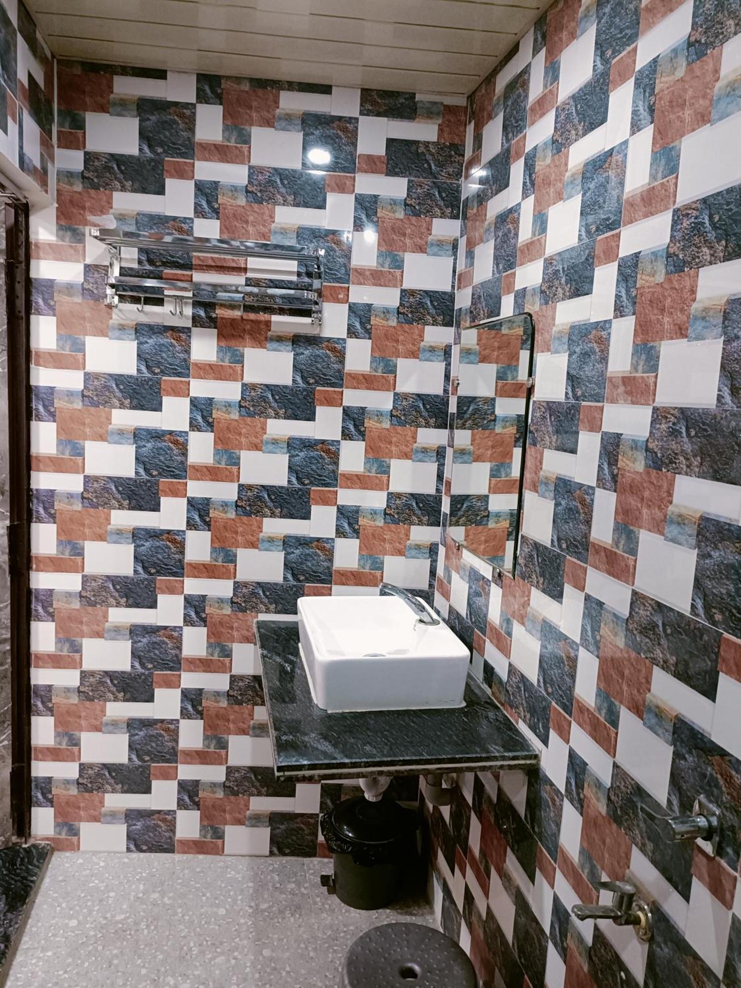 Hotel Royal Inn Satna Room photo